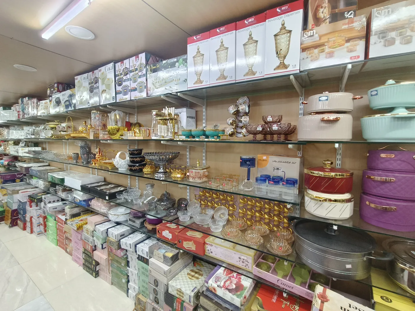 Cookware & boxed kitchenware at SRK in Tumakuru