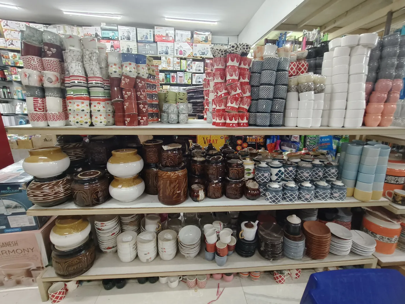 Serveware & containers at SRK in Tumakuru