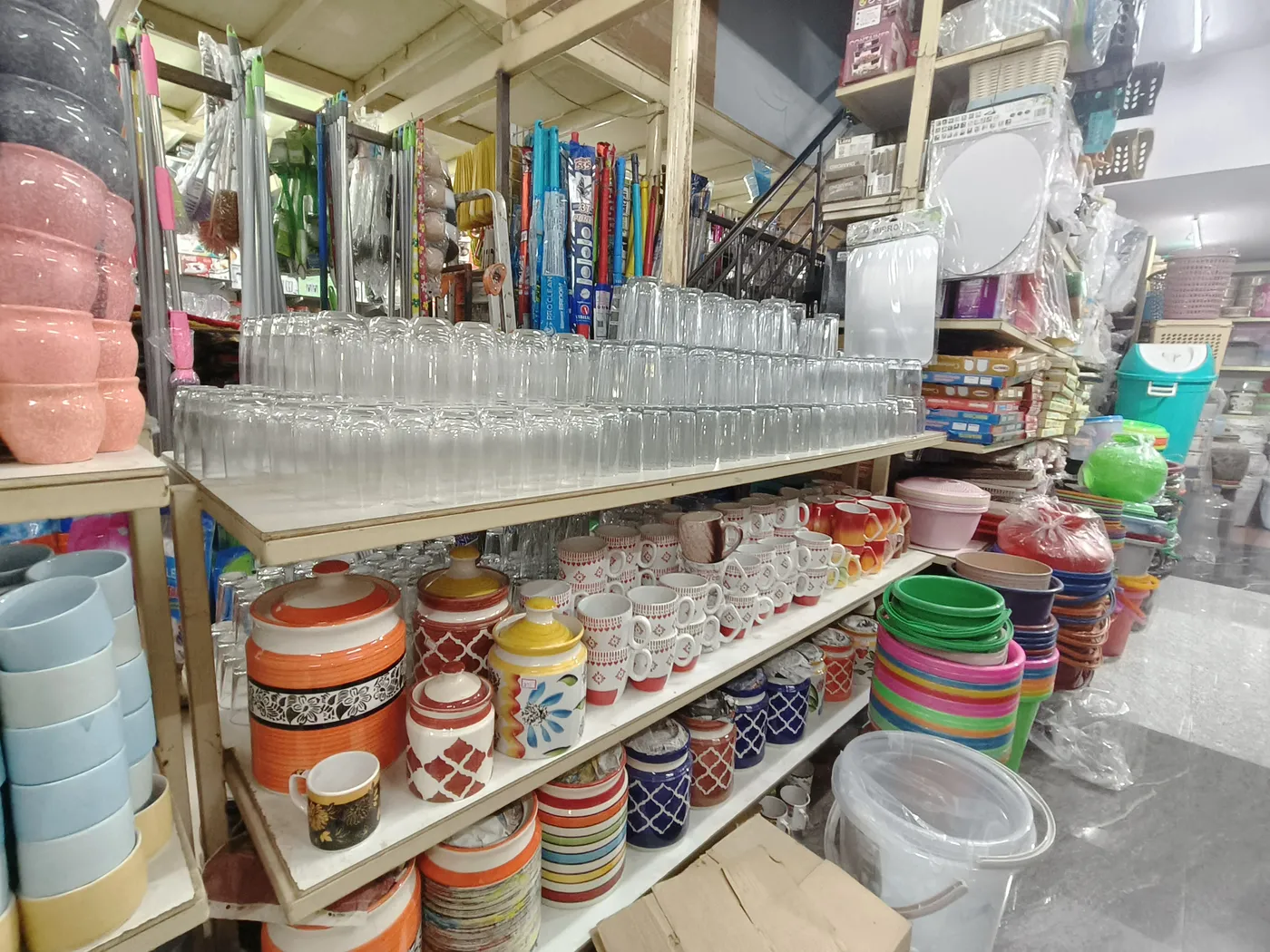 Glassware & storage at SRK in Tumakuru