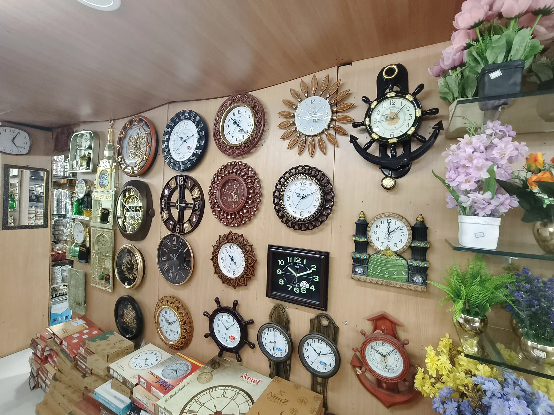 Wall clocks and decorative products displayed at SRK